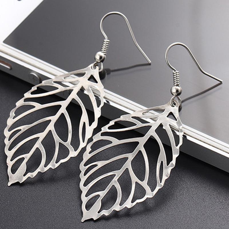 

South Korea Dongdaemun Simple Graceful Personality Hollow out Leaves Long Earrings Fashionable and Versatile Earrings Female