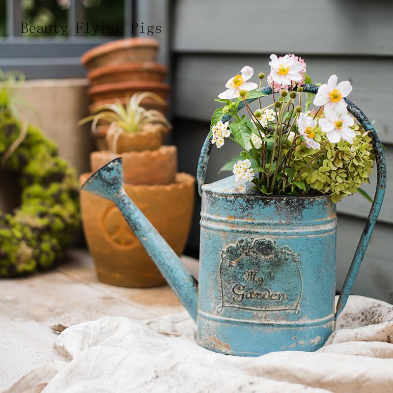 

New flower pot pouring water bottle gardening metal retro nostalgic decoration decoration flower pot basket garden