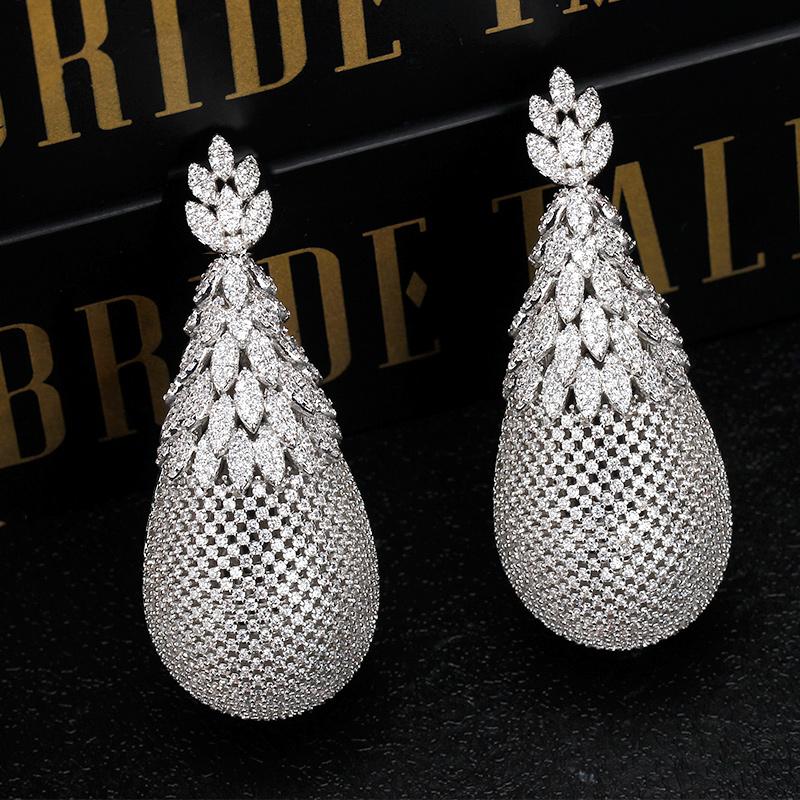 

Bride Talk Top Selling Luxury Crystal Women Earrings Cubic Zirconia Big Water Drop Exquisite Jewelry For Wedding & Banquet Gift