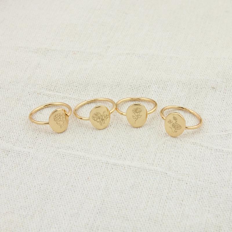 

Dainty Birth Flower Ring Stacking Memorial Ring Gold Plated Engraved For Women Dropshipping