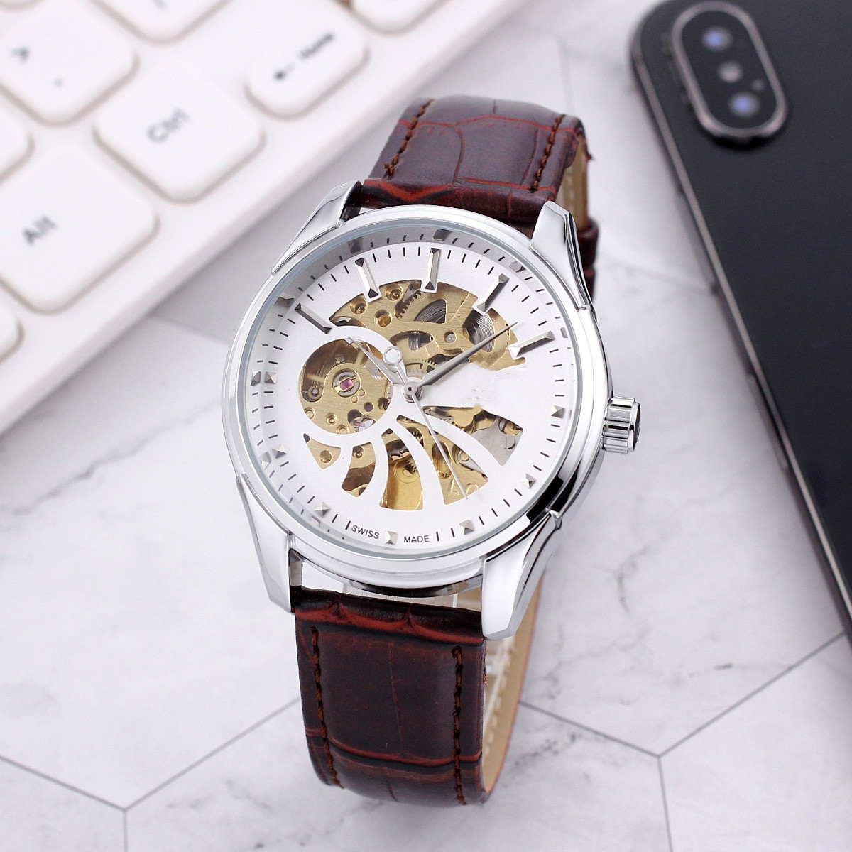 

new spot men's leisure europe belt watch factory direct sales, Slivery;brown
