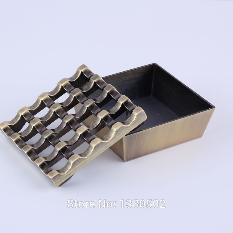 

Selling Retro Design High Quality Cellular Zinc Alloy Metal 16 Holes Safety Cigarette Ashtray For Home T200111