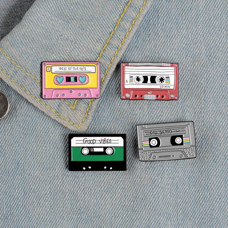 Creative European Cartoon Brooch Wholesale Enamel Tape Design Student Badge Christmas Gift Unisex Music CD Brooches Pins Ornaments Accessories-image-645434305