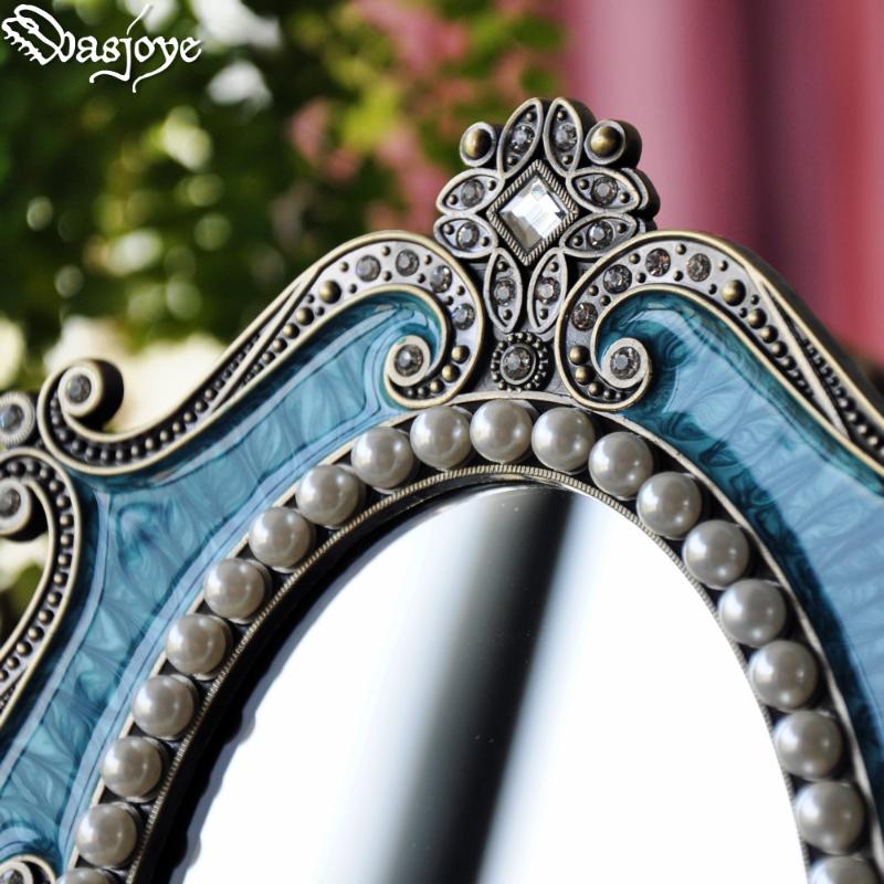 

European Vintage luxury Pearl Metal Photo Frame Picture oval classical creative set table Home desktop March 8th gift For Girl