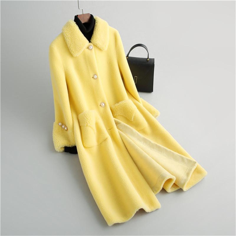 

2020 New Sheep Shearling Coat Women' Winter Fur Coat Mid-length Lamb 100% Wool Jacket Loose Large Size High Quality Overcoat, Red