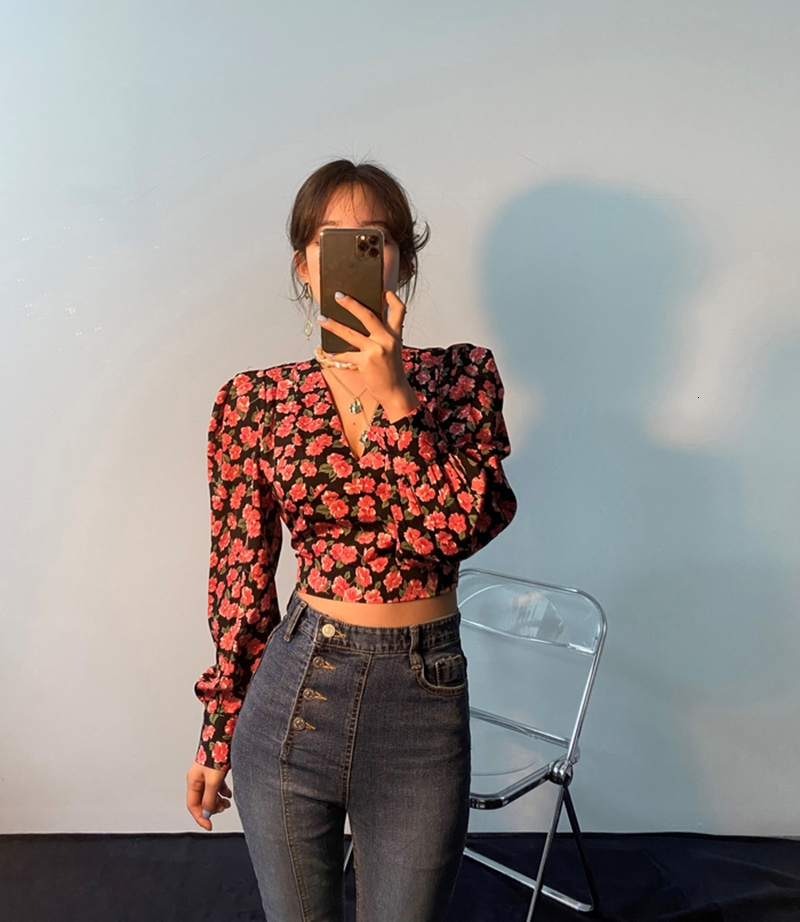 

2021 Women's Shirt Short Blouse v Neck Long Sleeve Printed Floral Crop Tops Female Fashion Spring New Hqu8, Black