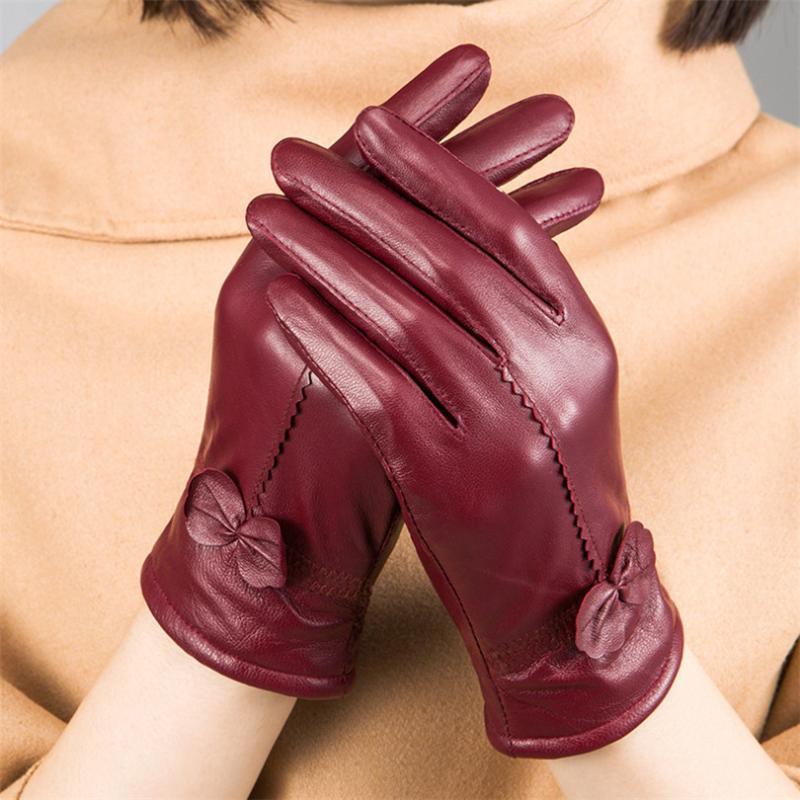 

LJCUIYAO Winter Windproof Plus Velvet Warm Fleece Leather Gloves Waterproof Black Fashion Full Finger Women Soft Wrist Mittens