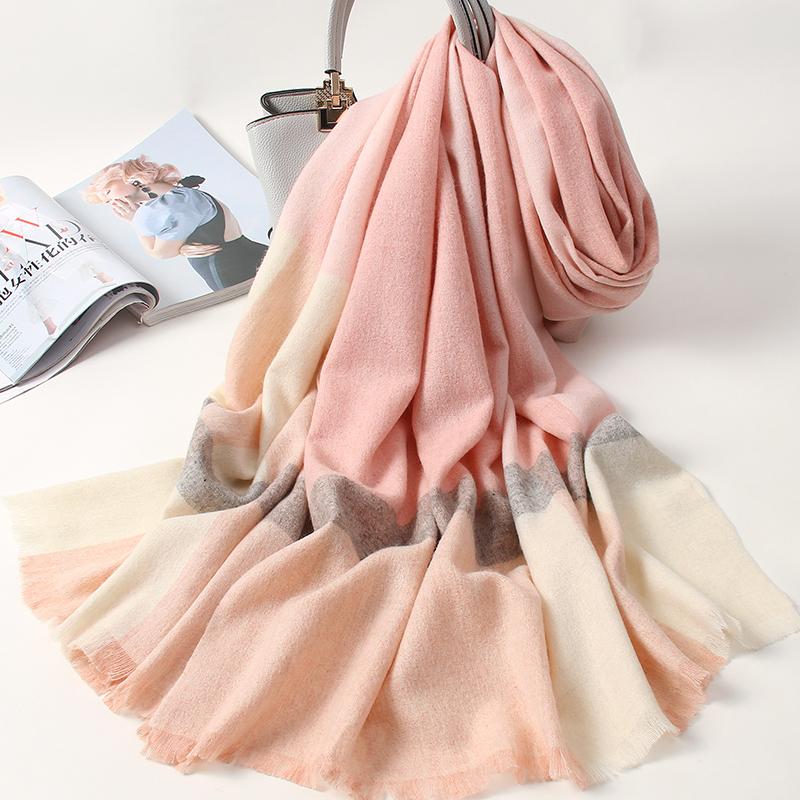 

Women Winter Plaid Scarf Wool Shawls and Wraps for Ladies New Bufanda Foulard Femme Warm Cashmere Echarpe 100% Pure Wool Scarves