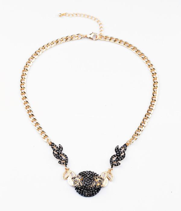 

Bulk Price Gold Color Crystal Black Round Leaves Pendant Necklaces For Women Fashion Short Necklace Wholesale