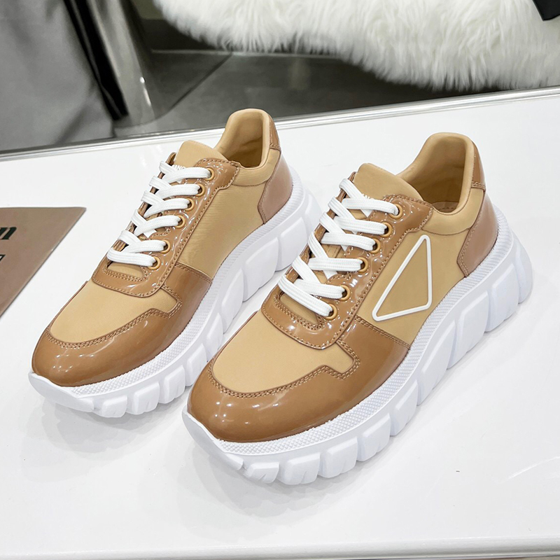 

2022 Classic shoes mens fashion series designer Luxurys womens Sneakers design Scarpe casual firmate heel height 5cm ultra-light outsole with classic logo, A set of original boxes