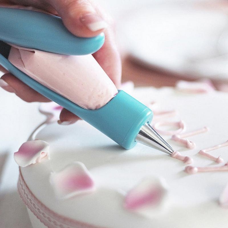 

1Set Silicone Pastry Bag Tips Kitchen DIY Icing Cream Reusable Pastry Bags Nozzle Set Stainless Cake Decorating Tools