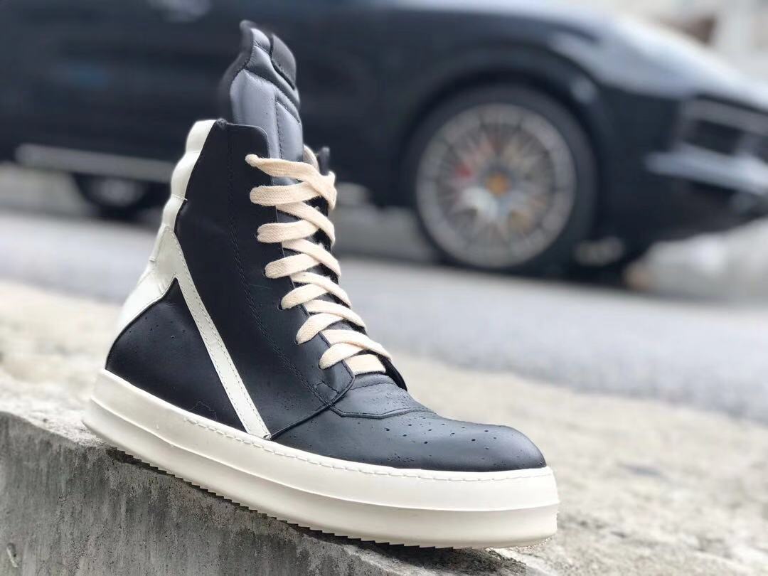 

High Quality Designer Rick Leather Men Women Owens Winter Snow Boots Fashion Trainer Shoes Famous Sneakers Black White Motorcycle Boot With Box