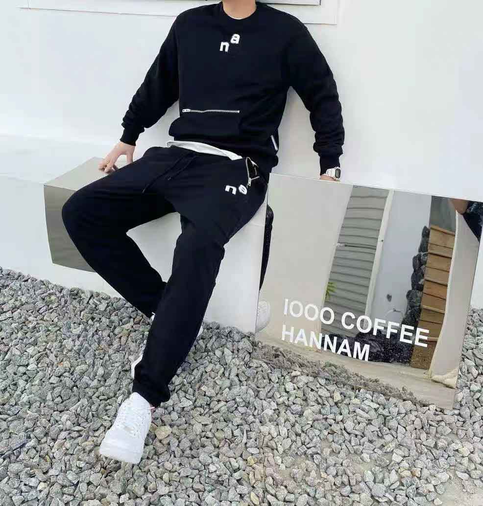 

Mens Tracksuit Fashion Stylist Hoodies+Pants 2 Piece Sets Solid Color Classical Outfit Suits 2010 High Quality Tracksuits for Mens, Black