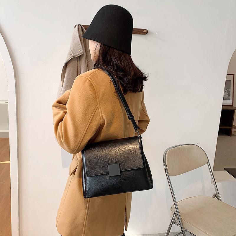 

Winter ladies bags 2020 new simple retro bags fashion underarms shoulder messenger, Black