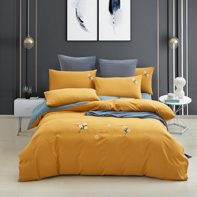 

Queen/King Size Design Bedding Set Luxury Green Pink Embroidered Duvet Cover Fitted Bedsheet set chrysanthemum gift Wedding