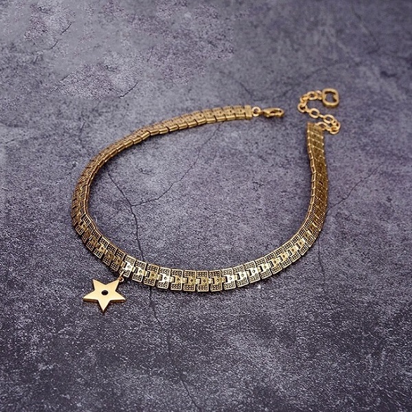 

Luxury Designer Jewelry Women Necklaces Star Pendant Necklace with Stamps Brass Material Retro Gold wide Chians Fashion Jewelry