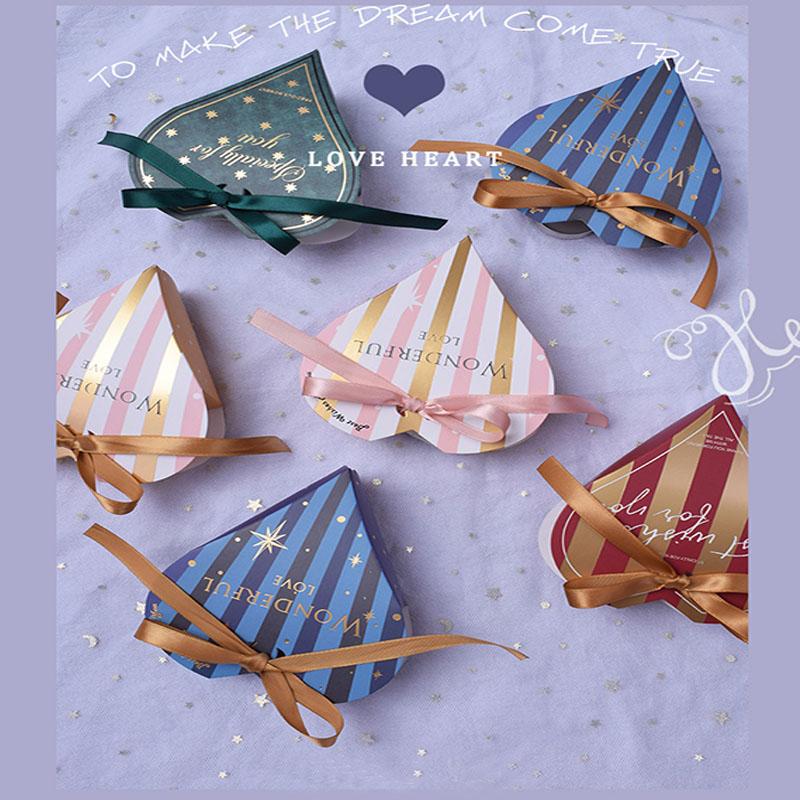 

50Pcs Heart Shape Candy Box for Chocolate Cookies Goodies Gift With Ribbon Wedding Favor Paper Box Handmade Christmas Halloween