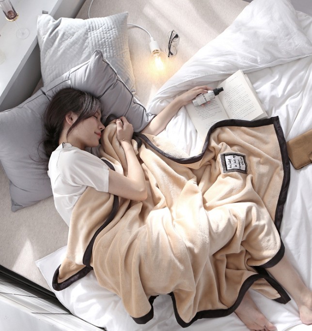 

Flannel blankets office nap blanket leisure travel blanket double layer thickened solid warm soft towel