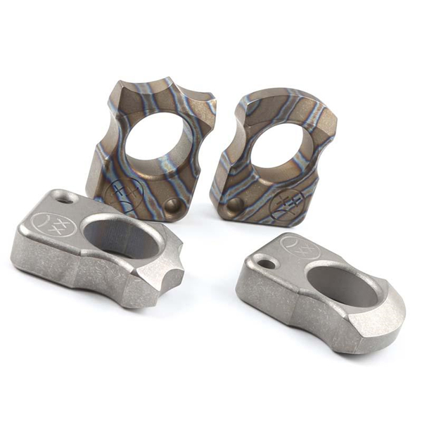 

Self Defense Ring Clasp TC4 Titanium Self Defense Punch Daggers Outdoor Buckle Survival Pocket EDC Knuck Knuckles Multi Tools