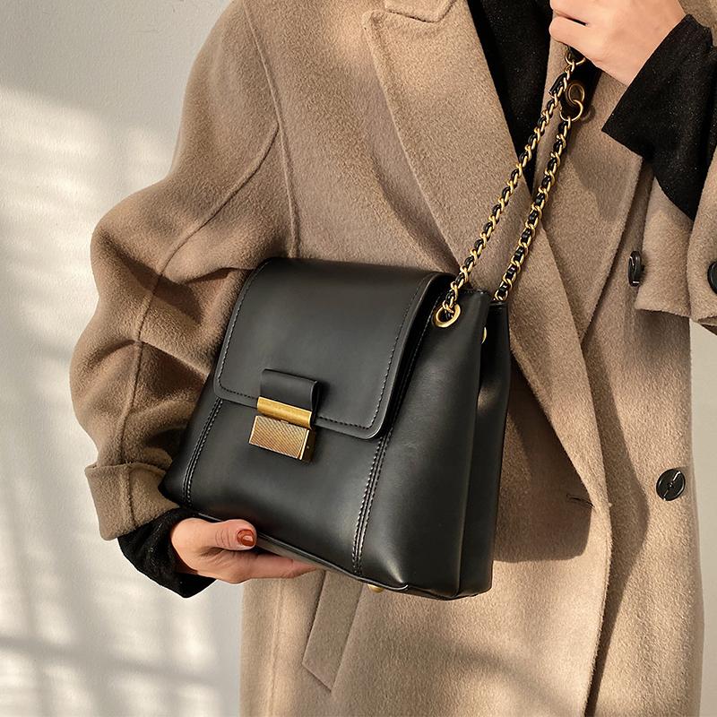 

Pu Leather Brand Designer Shoulder Simple Bags For Women 2021 Chain Luxury Crossbody Messenger Bag Female Fashion Flap Handbags, Black