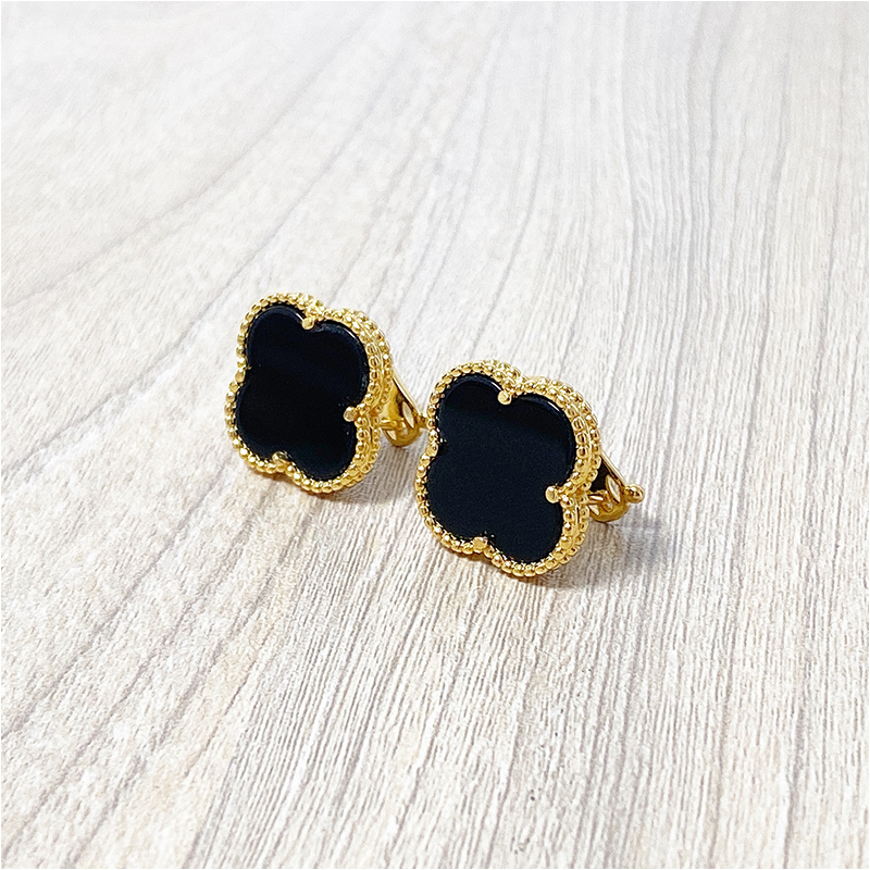 

Fashion Four Leaf Clover Stud Earrings Gold Black Titanium Stainless Steel Stud Earrings For Women Jewelry With Box With Stamp Free Shipping