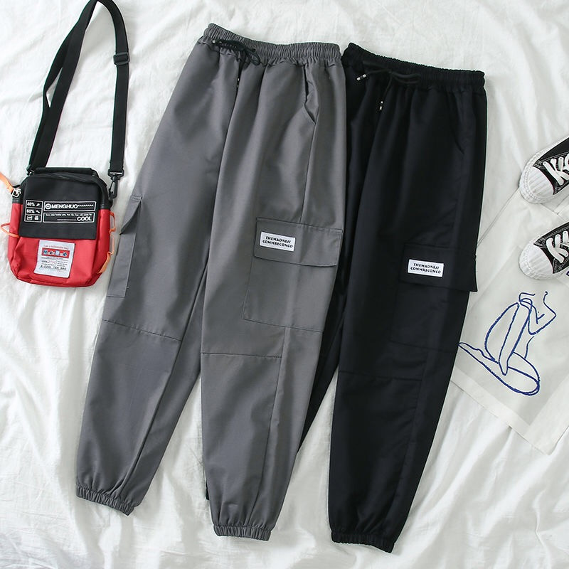 

Streetwear Embroidery Cargo Pants Women Plus Size Harajuku Loose Big Pocket Harem Pants High Waist Casual Trousers Sweatpants, Black;white