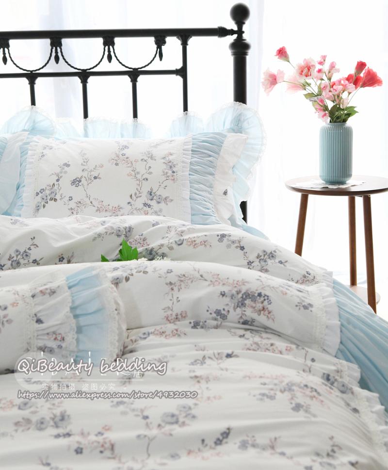 

Elegant princess style cotton bed skirt quilt cover bedding set with small floral for home, As pic