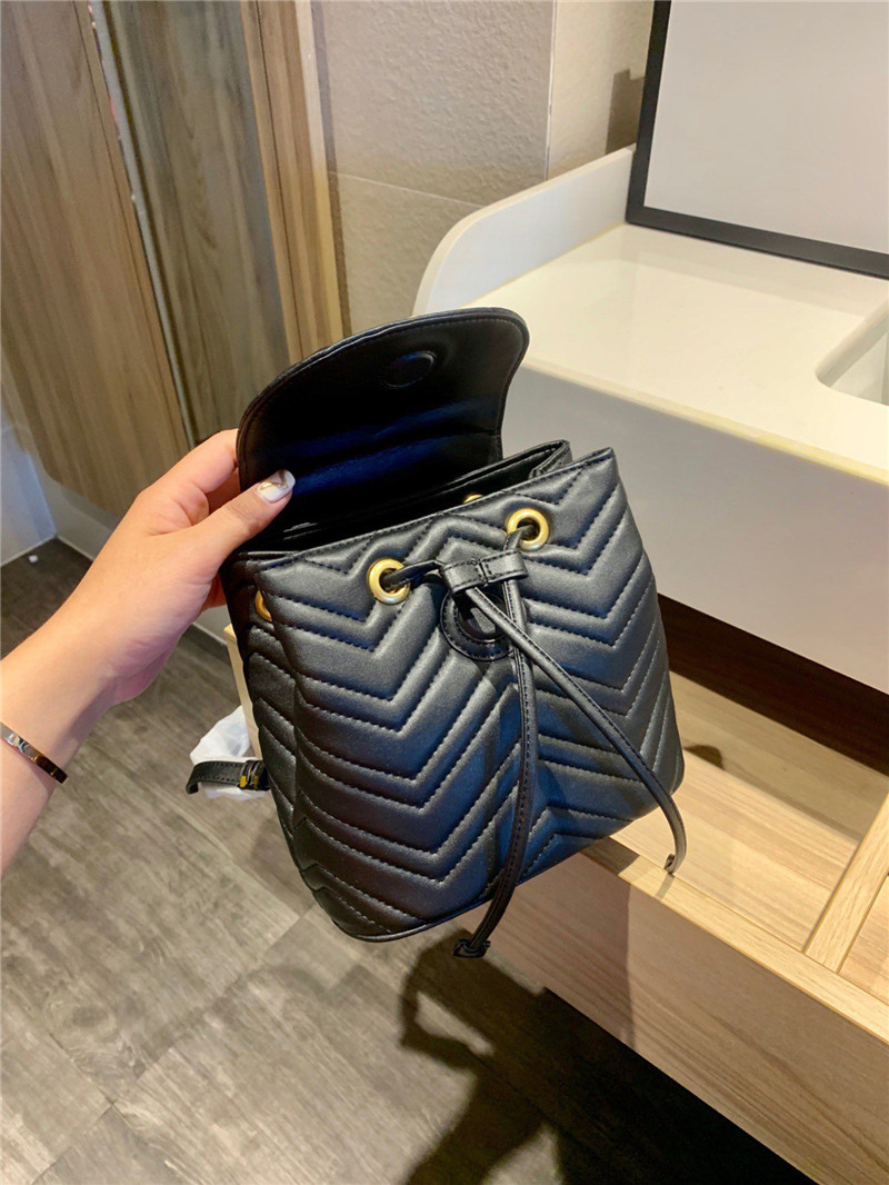 

Luxury Designer Letter Diamond Lattice Letter Women Fashion Backpack Handbags Plain Metallic Geometric String Bucket Bags, Customize