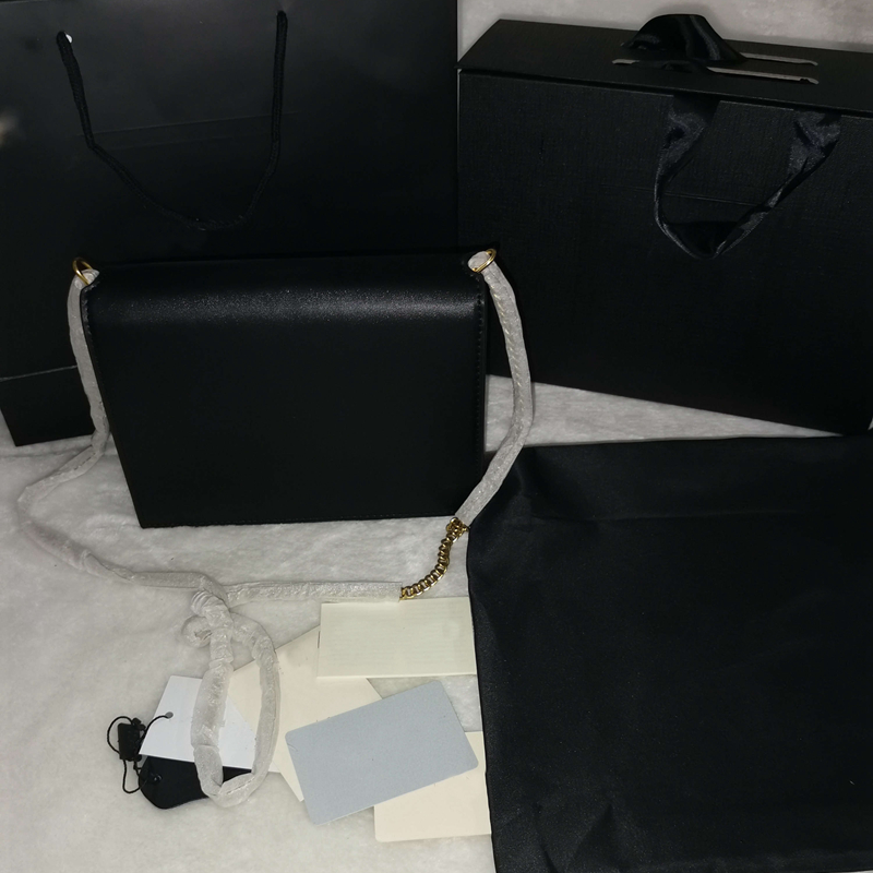 

Factory Wholesale Sales High quality woman's bags Leather interlayer cosmetic bag Fashion chain handbag Ladies' stray envelope style send box 3A1847, Free delivery box