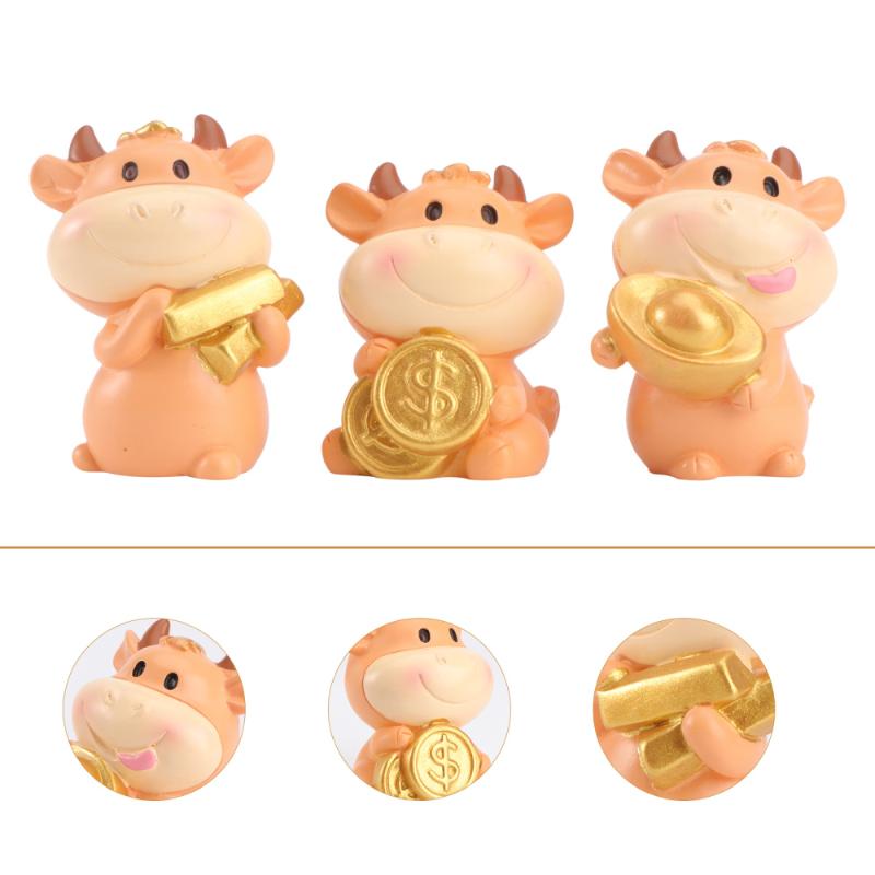 

3pcs Creative Cow Adornment Cow Ornament Resin Car Interior Ornament