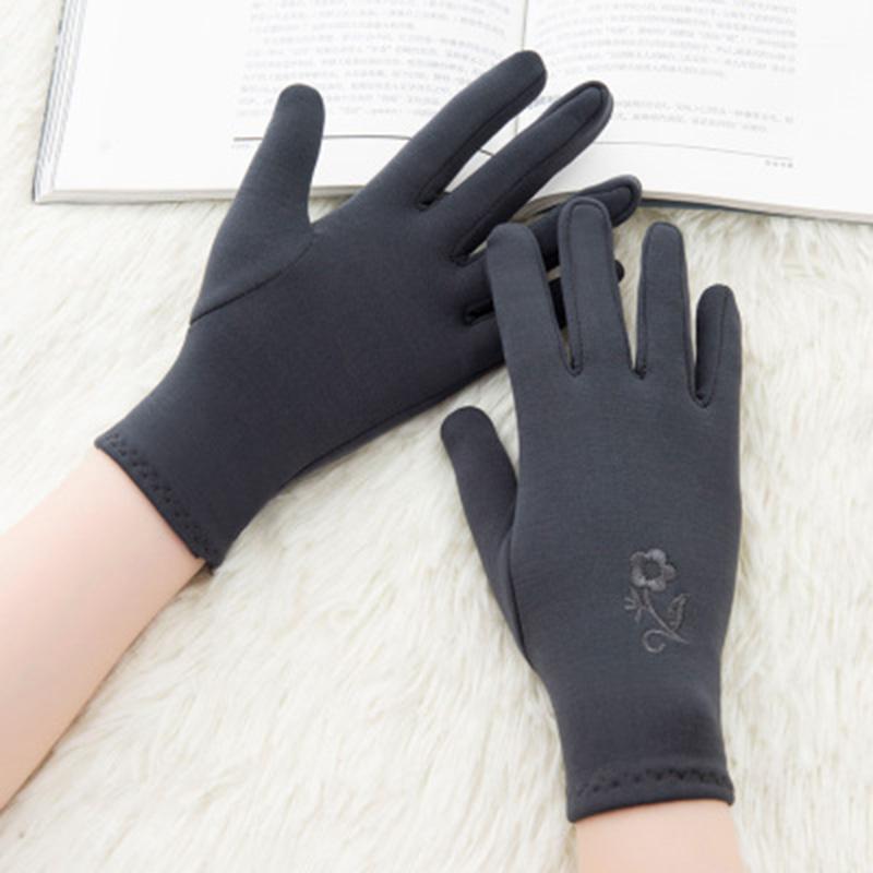 

Fashion Women Winter Warm Elastic Driving Gloves Female Thicken Cotton Full Finger Flower Embroidery Velvet Cycling Mittens K671