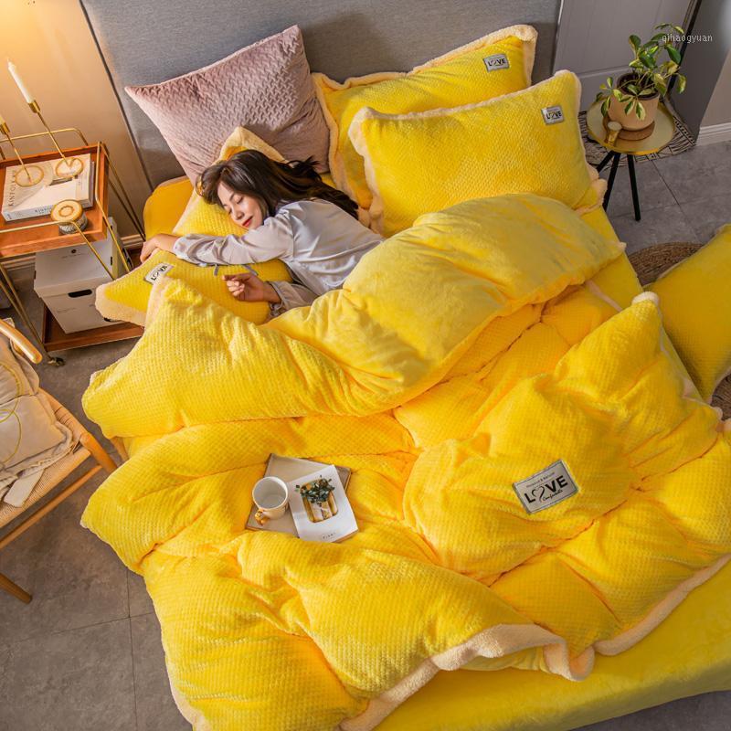 

Modern Style 4 pcs Waffle Flannel Velvet Duvet Cover Flat Fitted Bed Sheet Pillowcases Solid Yellow Pink Grey Brown Purple1