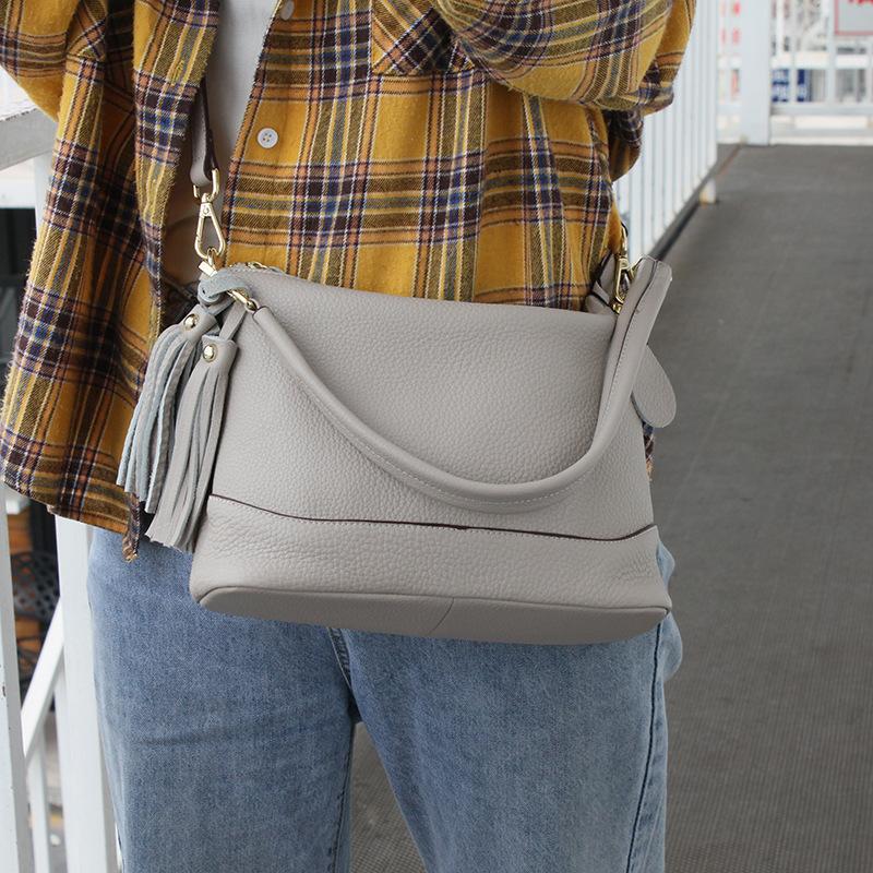 

Casual Tassel Shoulder Bags For Women 2021New Soft Genuine Leather Designer Handbags Purses Women Messenger Bags, Black