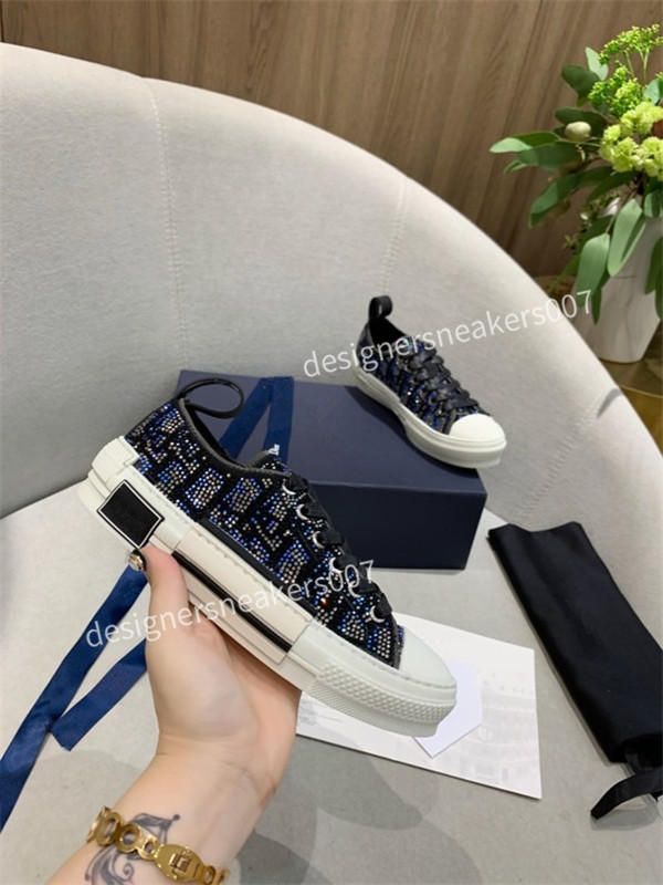 

2021THE NEW Italy casual Shoes suede fashion Oversize sneakers leather shoes leather shoes increase Men And Women size oly200619, 06