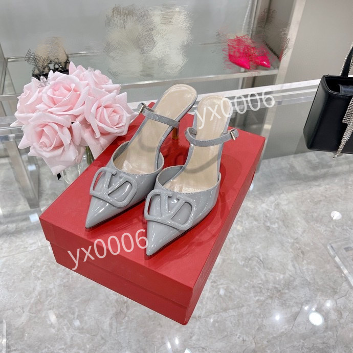 

Designer Rhyton Shoes Beige Men 35-42 Trainers Vintage Luxury Chaussures Ladies Shoe Fashion Sneakers Wave Mouth Sneaker yh211203, Choose the color