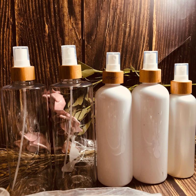 

10pcs 250ml 300ml 400ml 500ml Cosmetic bamboo shampoo bottle clear white skin care cream plastic bottle bamboo disc cap flip top