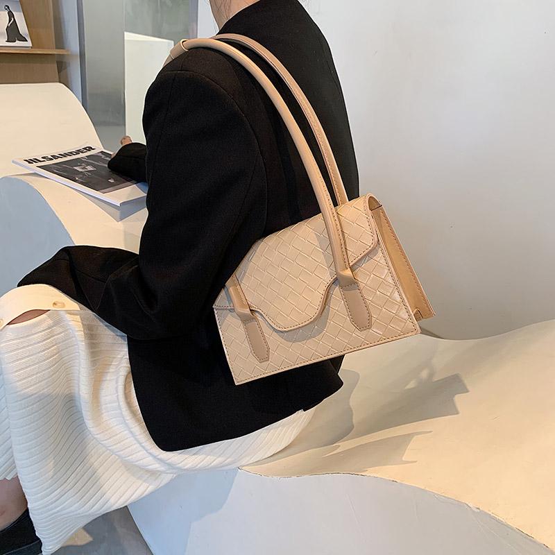 

Leather Weave Small Square Bag 2021 Trendy Underarm Bags High Quality Shoulder Bag Designer Handbags Luxury Women Bags, Black