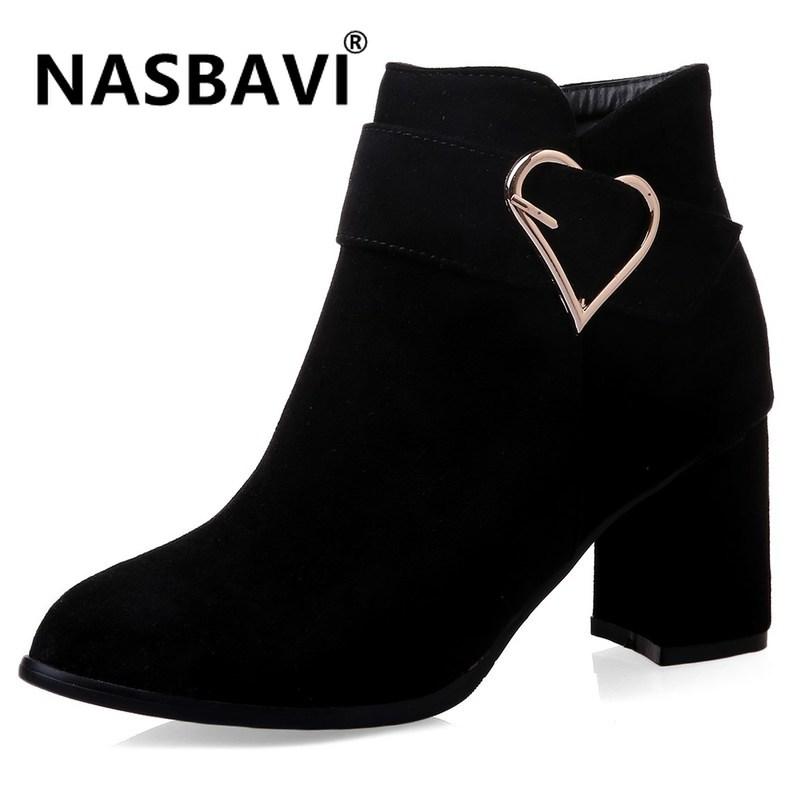 

Fashion Women Boots Casual Leather High Heels Autumn And Winter Shoes Woman round Toe Rubber Love heart buckle short Boots, Black