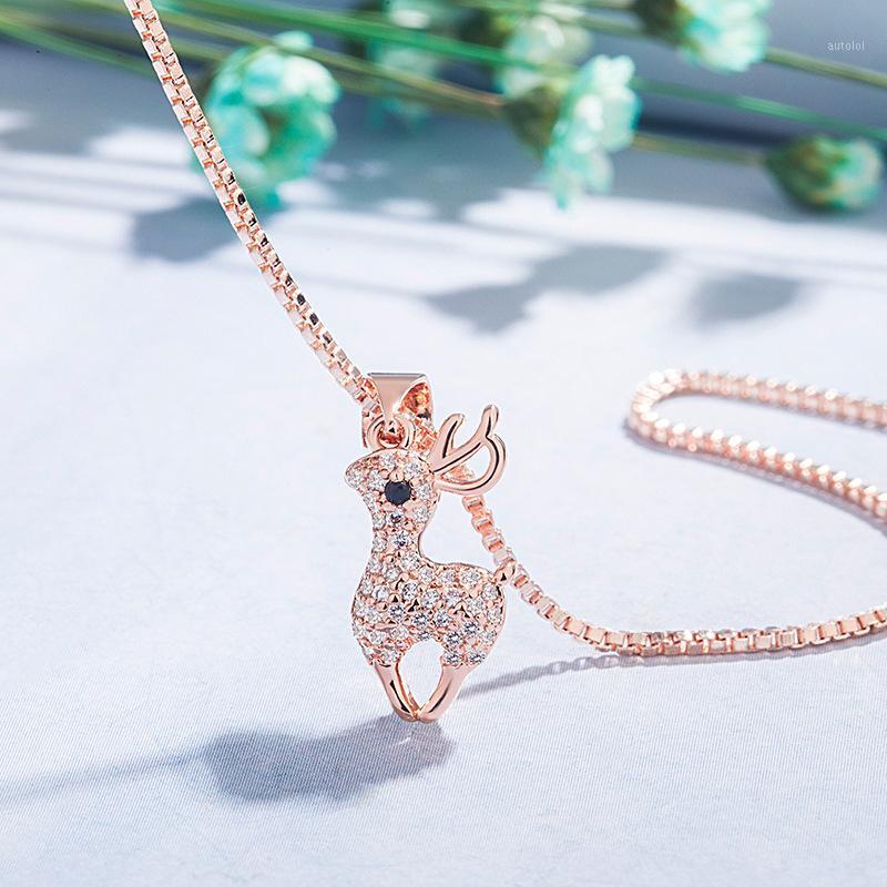 

Exquisite Rose Gold Plated Elk Necklace Pendant Elegant Cute Crystal Clavicle Chain Necklace Lover's Jewelry Christmas Gift1