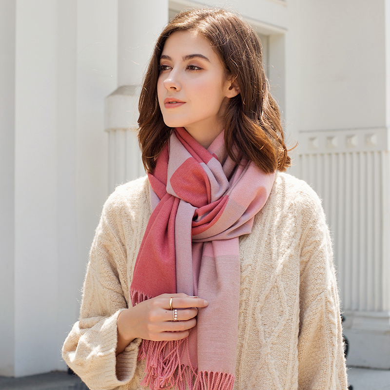 

Russian female pink bufanda mujer for ladies fashion pashmina scarves shawl with high quality tassels foulard femme XC93