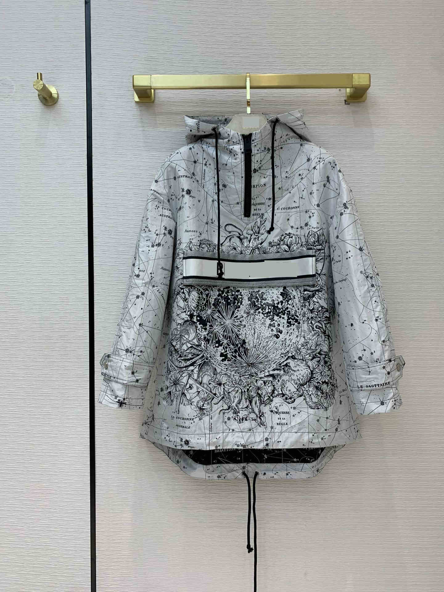 

2021 Milan Runway Jean jacket Hooded Long Sleeve Panelled Brand Same Style Jean jacket Women Designer Coats 1228-31, Picture color