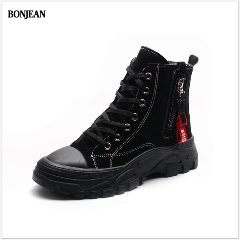 

BONJEAN boots' new British look for fall/winter 2020 comes complete with skinny boots with thick soles and ankle boots, Black