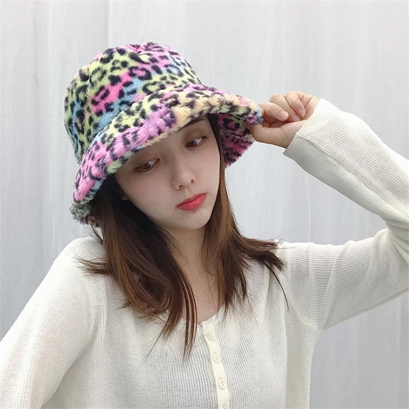 

Fashion Winter Leopard Faux Fur Bucket Hats For Women Tie Dye Plush velvet Warm Panama Colorful Fuzzy Fisherman Bob Hats, Multi