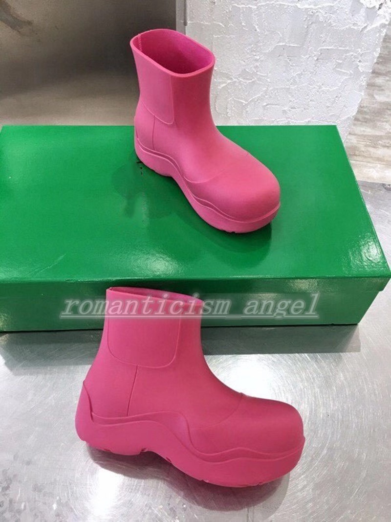 

2021 new autumn and winter environmental protection products, fashionable and beautiful, 100 figure artifacts, rain boots style, women's sho