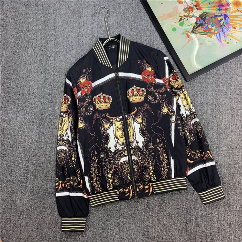 

Nylon Jacket with Hood in Crown Lion Badge Print Men's Black Color Fashion Straight Fit Baseball Collar Jacket| 2120121580 8vei