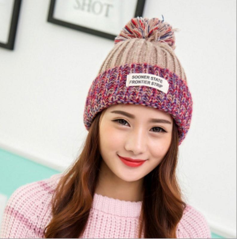 

2020 Winter New Knitted Hat Women 's Korean Mixed Color Label Thick Warm Women 's Wool Hat Wholesale1, Navy color