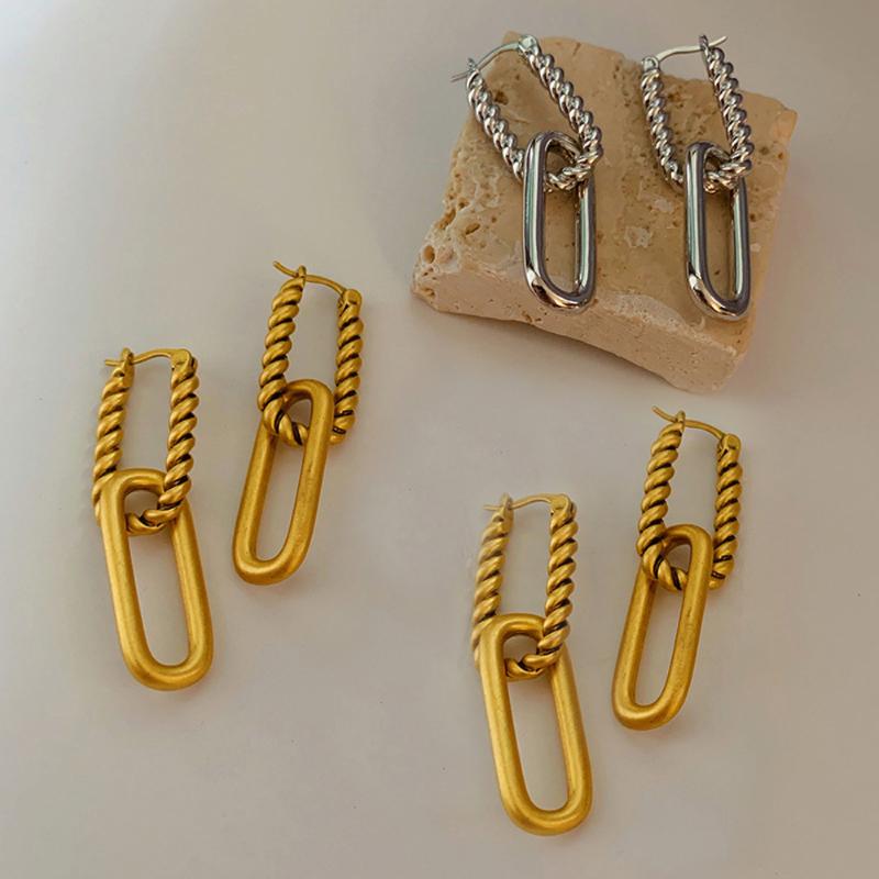 

Trendy Gold Twist U Chain Hoop Earrings Geometric Lock Double Loop Earrings Female Fashion Jewelry