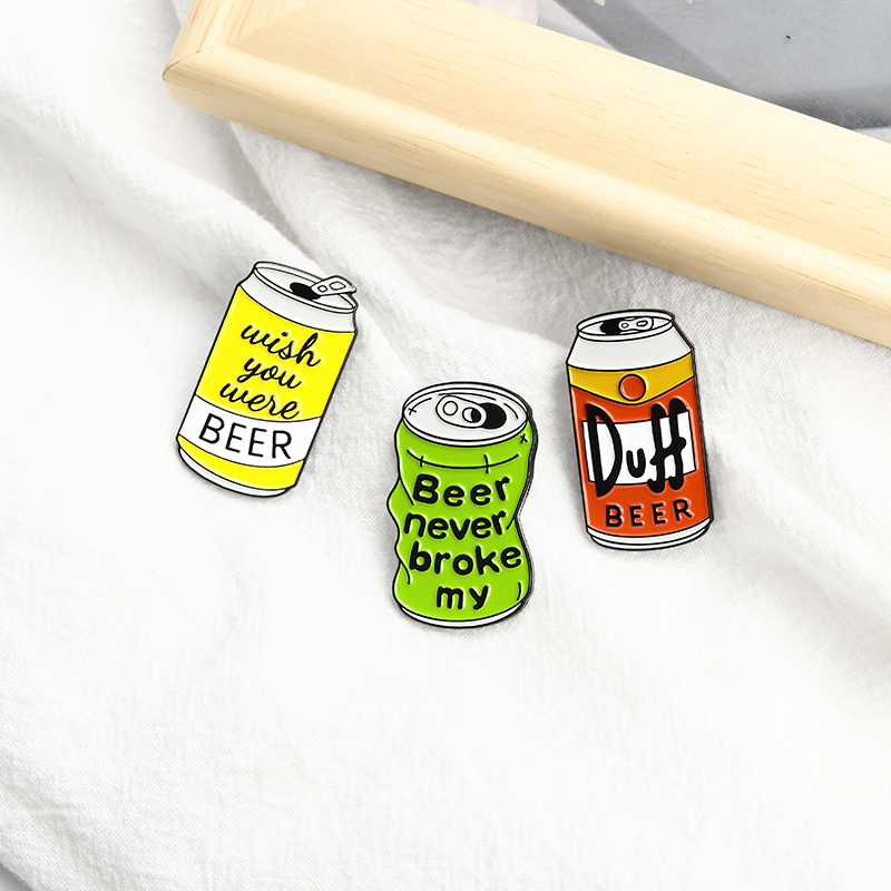 

Fashion Canned Beer Brooches Creative Cartoon Enamel Pins Custom Metal Badges Backpack Lapel Jewelry Accessories Gifts for Friends Kids