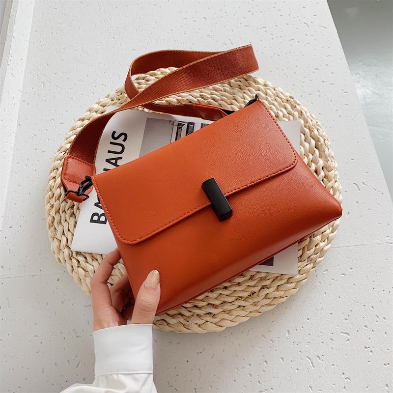 

Retro female bag 2021 new simple shoulder bag fashion wild texture messenger female exquisite elegant handbag designer bags, Black