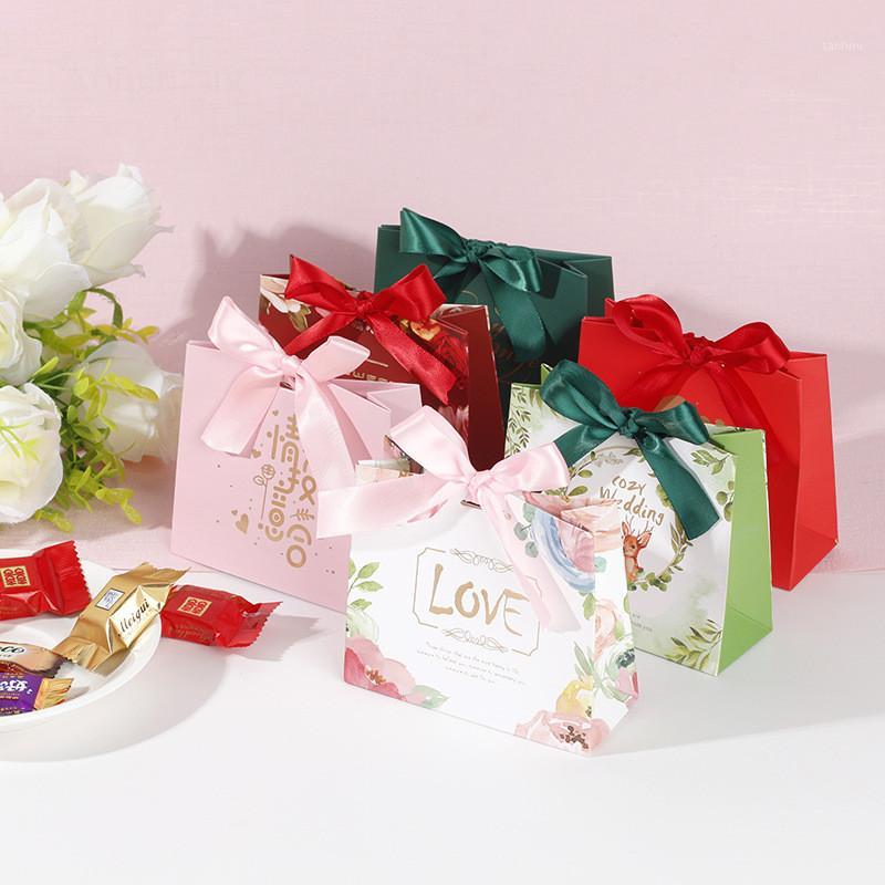 

1pcs Marry Candy Box Candy Box Gift Companion Hand Gift Wedding Articles Bag Paper Bag1